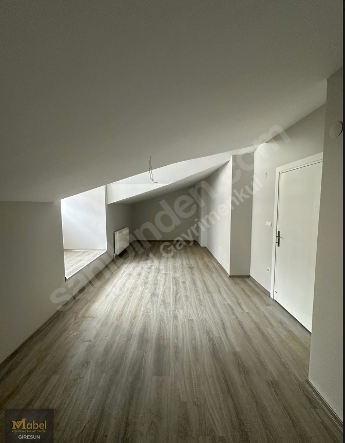 NİZAMİYE MAHALLESİ DENİZ MANZARALI GENİŞ DUBLEX DAİRE